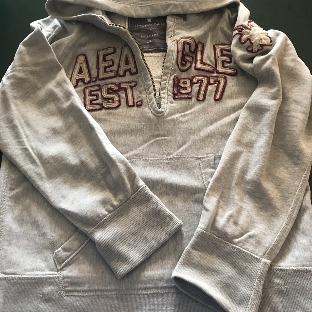 Sweatshirt